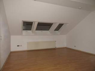 NÄHE PRATERSTERN – HELLES 4-ZIMMER DACHGESCHOSSAPARTMENT, 1590 €, Immobilien-Wohnungen in 1020 Leopoldstadt