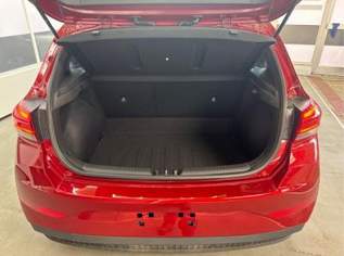 i30 STYLE SHZ NAVI ALU LED RFK PDC 1.5 MPI 70..., 23037 €, Auto & Fahrrad-Autos in 6844 Gemeinde Altach