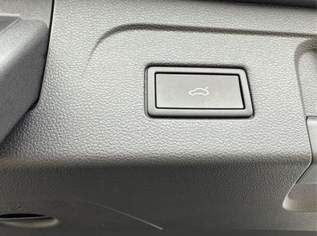 Touran R-LINE 1.5 TSI DSG ACC NAVI SHZ RFK Er..., 46219 €, Auto & Fahrrad-Autos in 6844 Gemeinde Altach