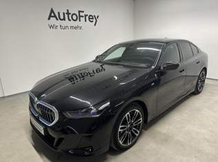 540d xDrive, 69890 €, Auto & Fahrrad-Autos in 4400 