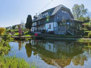 Malerisches Landhaus mit ELW, Schwimmteich & prämiertem Naturgarten!, 690000 €, Immobilien-Häuser in 4184 Helfenberg
