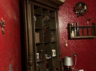 Antike Anrichten und Schränke aus Wohnungsauflösung in 1040 Wien Nähe Belvedere -  