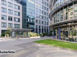 Hochgelegene 2-Zimmer-Wohnung mit Balkon und großartiger Aussicht, 500000 €, Immobilien-Gewerbeobjekte in 1030 Landstraße