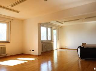 Wohnen mit Weitblick - geräumige Wohnung in St.Martin - Loggia und Tiefgarage!, 279000 €, Immobilien-Wohnungen in 9500 