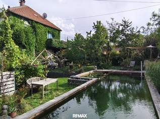 Ein Garten, der bleibt – Zweifamilienhaus mit außergewöhnlichem Naturgarten & Swimmingteich in Gmünd, 239000 €, Immobilien-Häuser in 3950 Gmünd