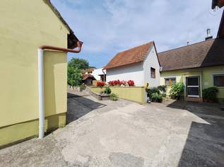 Platz für die ganze Familie - Großzügiges Familiendomizil in Ruhelage - 2 Wohneinheiten möglich, 289000 €, Immobilien-Häuser in 2803 Gemeinde Schwarzenbach