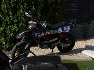 Zu verkaufen eine GasGas Sm 700