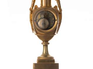 Französische Empirevasenuhr Französische Empirevasenuhr