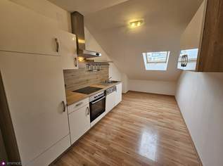 Sofortbezug: Sonnige DG Wohnung, 860 €, Immobilien-Wohnungen in 1220 Donaustadt Sofortbezug: Sonnige DG Wohnung, 860 €, Immobilien-Wohnungen in 1220 Donaustadt