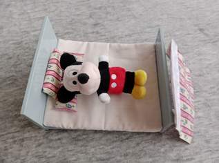 Ganz KLEINE, ca 11cm Mickey Maus mit Bett 16/13/8cm, FIXPREIS 15€ /NUR SELBSTABHOLUNG, 23 Bezirk , KEIN Versand! ! ! ! ! ! 