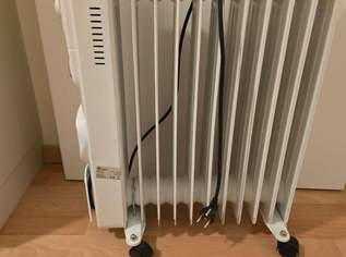 Ölradiator, 40 €, Haus, Bau, Garten-Haushaltsgeräte in 7000 Eisenstadt Ölradiator, 40 €, Haus, Bau, Garten-Haushaltsgeräte in 7000 Eisenstadt