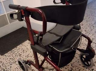 Rollator & Rollstuhl, 120 €, Marktplatz-Beauty, Gesundheit & Wellness in 1220 Donaustadt
