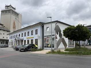 GELEGENHEIT MIT ENTWICKLUNGSCHANCE: EHEMALIGE ZENTRALE DER RAIFFEISENBANK WAGRAM-SCHMIDATAL SUCHT EINEN NEUEN EIGENTÜMER MIT KREATIVITÄT, 1750000 €, Immobilien-Häuser in 3462 Absdorf