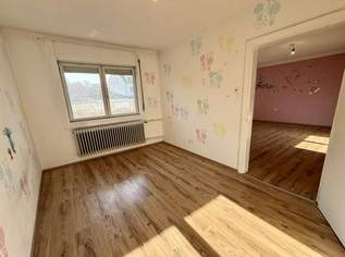 Raum für Visionäre und Bastler: Charmantes Stadthaus mit Potenzial, XXL-Stadl & uneinsehbarem Garten, 199000 €, Immobilien-Häuser in 7031 Gemeinde Krensdorf