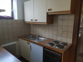 Maurach/Buch: 1-Zimmer-Wohnung mit Küche, Bad, Parkplatz, 450 €, Immobilien-Wohnungen in 6220 Gemeinde Buch in Tirol