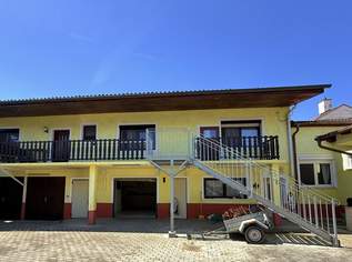 Zwischen Weinbergen und Neusiedler See – Großzügiges Wohnhaus mit 2 Wohneinheiten, Innenhof & viel Nutzfläche, 249000 €, Immobilien-Häuser in 7064 Oslip Zwischen Weinbergen und Neusiedler See – Großzügiges Wohnhaus mit 2 Wohneinheiten, Innenhof & viel Nutzfläche, 249000 €, Immobilien-Häuser in 7064 Oslip