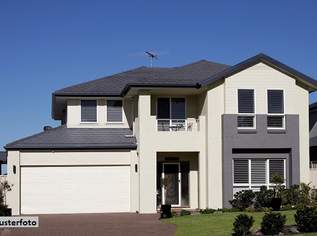 Modernes Wohnhaus mit 192 m² Wfl., Poolanlage und großzügiger Terrasse, 570700 €, Immobilien-Gewerbeobjekte in 4792 Münzkirchen