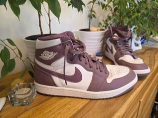 NIKE Air Jordan 1 Retro High OG in mauve - Gr. 43 - neuwertig