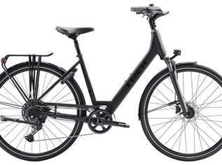 Trek Verve 3 Lowstep Equipped - matte-trek-black Rahmengröße: M, 1099 €, Auto & Fahrrad-Fahrräder in Österreich