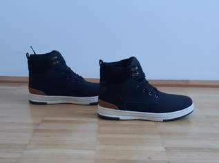 Stylishe Sneaker Schuhe Crosshatch Staiger schwarz weiß Größe 42 NEU + Etikett + Originalverpackung Stylishe Sneaker Schuhe Crosshatch Staiger schwarz weiß Größe 42 NEU + Etikett + Originalverpackung
