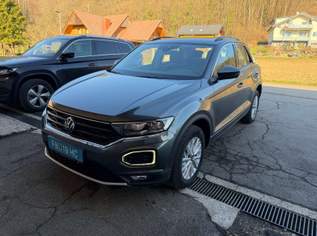 T-Roc 1,0 TSI Design KLIMAAUTO VIRTUALL APP AHK, 18480 €, Auto & Fahrrad-Autos in 8350 Fehring