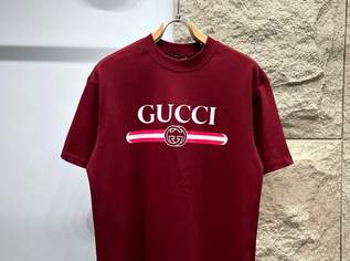 Gucci T-Shirt – Rote Baumwolle mit Stickerei, 179 €, Kleidung & Schmuck-Herrenkleidung in 8010 Graz Gucci T-Shirt – Rote Baumwolle mit Stickerei, 179 €, Kleidung & Schmuck-Herrenkleidung in 8010 Graz
