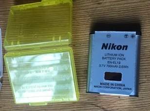 Nikon Coolpix (S3100) Ersatzteilpack!