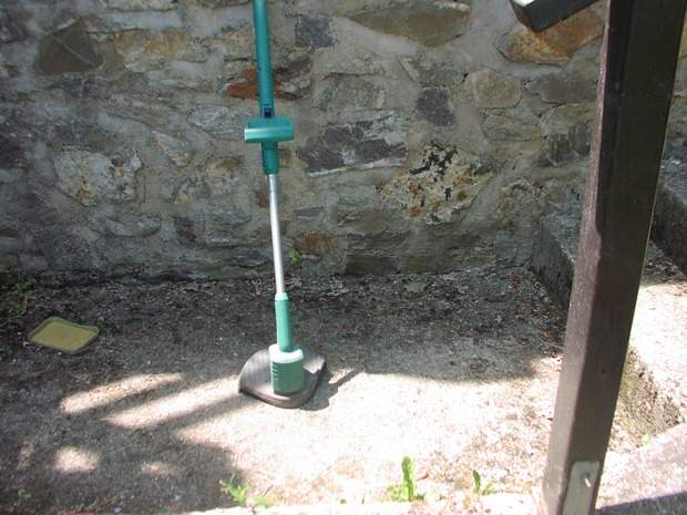 Rasentrimmer v. Bosch u. Gardol alle 220V Rasentrimmer v. Bosch u. Gardol alle 220V