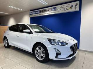 Focus 1,0 EcoBoost Cool & Connect, 14890 €, Auto & Fahrrad-Autos in 5252 Aspach