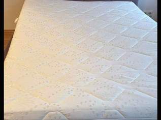 Neuwertiges Bett inkl. Lattenrost und Matratze-günstig 1020 Wien, 02. Bezirk, Leopoldstadt
