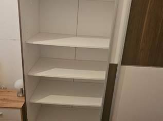 Schwebetürenschrank 