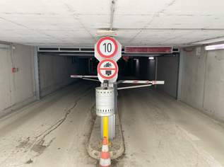 Provisionsfrei. Großer Tiefgaragen Stellplatz Provisionsfrei. Großer Tiefgaragen Stellplatz