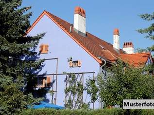 L-förmiges Zweifamilienhaus mit Gartenidylle, Biotop und Doppel-Carport, 78400 €, Immobilien-Häuser in 8740 Zeltweg