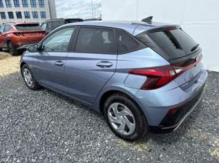 i20 COMFORT DCT WP KLIMAAUTOMATIK NAVI RFK TE..., 24496 €, Auto & Fahrrad-Autos in 6844 Gemeinde Altach