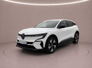 Megane E-Tech Mégane Equilibre EV40 boost charge NP 43.850.- *-50%, 20990 €, Auto & Fahrrad-Autos in 4020 Bulgariplatz