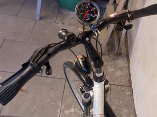 Tourenrad 28", 150 €, Marktplatz-Sportgeräte & Zubehör in 3714 Braunsdorf Tourenrad 28", 150 €, Marktplatz-Sportgeräte & Zubehör in 3714 Braunsdorf
