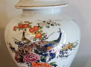 Vase Japan Weiss Pfau Gefäß mit Deckel Porzellan Vintage japanisch Kunst, 20 €, Marktplatz-Antiquitäten, Sammlerobjekte & Kunst in 1140 Penzing Vase Japan Weiss Pfau Gefäß mit Deckel Porzellan Vintage japanisch Kunst, 20 €, Marktplatz-Antiquitäten, Sammlerobjekte & Kunst in 1140 Penzing