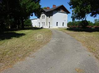 Einmalige Gelegenheit. - Bahnhofsgebäude mit großzügigem Grundstück!!!, 348000 €, Immobilien-Häuser in 2054 Gemeinde Haugsdorf