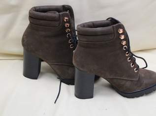 Damen-Stiefel, Braun, Größe 38, 22 €, Kleidung & Schmuck-Damenkleidung in 3123 Gemeinde Obritzberg-Rust