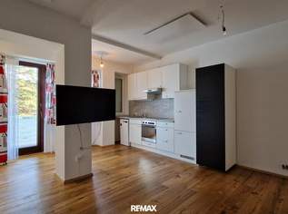 Schöne kernsanierte 3-Zimmer-Wohnung mit Balkon und Schwedenofen Nähe Murradweg, 135000 €, Immobilien-Wohnungen in 8045 
