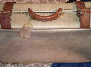 Koffer Vintage , 12 €, Kleidung & Schmuck-Taschen & Koffer in 1120 Meidling