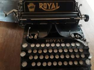 Schreibmaschine Marke Royal antik alt Vintage