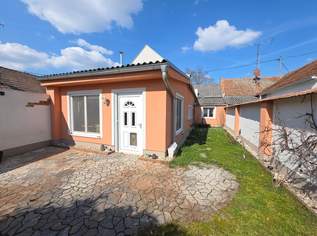 Schmuckes Häuschen mit kleinem Garten und Zufahrt, 99000 €, Immobilien-Häuser in 2275 Bernhardsthal