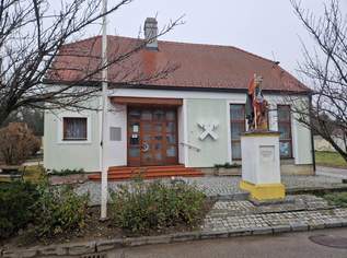 GELEGENHEIT: EHEMALIGE FILIALE DER RAIFFEISENBANK SAMT AUSGEBAUTEM DACHGESCHOSS IN RUPPERSTHAL SUCHT EINEN NEUEN EIGENTÜMER, 195000 €, Immobilien-Häuser in 3701 Ruppersthal