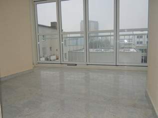 Helle 3,5-Zimmer-Wohnung mit Wintergarten, Loggia & TG-Platz, 1399 €, Immobilien-Wohnungen in Oberösterreich Helle 3,5-Zimmer-Wohnung mit Wintergarten, Loggia & TG-Platz, 1399 €, Immobilien-Wohnungen in Oberösterreich