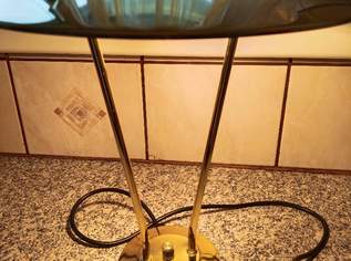Schreibtischlampe "Ufo T"von W. K. Wu Products Designer Stück 1980r Jahre" Italien 40 cm hoch Messing, 300 €, Marktplatz-Antiquitäten, Sammlerobjekte & Kunst in 1220 Donaustadt Schreibtischlampe "Ufo T"von W. K. Wu Products Designer Stück 1980r Jahre" Italien 40 cm hoch Messing, 300 €, Marktplatz-Antiquitäten, Sammlerobjekte & Kunst in 1220 Donaustadt