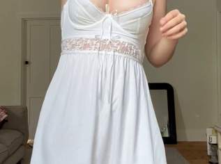 Weißes Sommerkleid, Kleind, Gr. S, Wie Neu, 12 €, Kleidung & Schmuck-Damenkleidung in 6020 Innsbruck