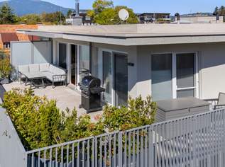 Neuwertiges Seeblick-Penthouse in Seenähe, 699000 €, Immobilien-Wohnungen in 9581 Ledenitzen