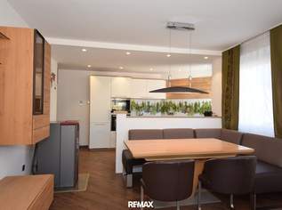 Schöne Eigentumswohnung mit Loggia im Zentrum von Melk, 149000 €, Immobilien-Wohnungen in 3390 Gemeinde Melk