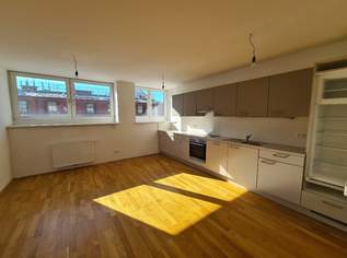 Herrliche Dachgeschosswohnung mit großer Terrasse - Nähe Krottenbachstraße!, 1399.95 €, Immobilien-Wohnungen in 1190 Döbling Herrliche Dachgeschosswohnung mit großer Terrasse - Nähe Krottenbachstraße!, 1399.95 €, Immobilien-Wohnungen in 1190 Döbling